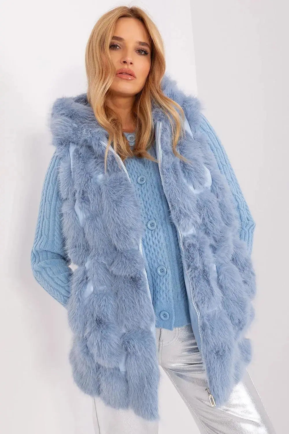 A.T fur polyester vest  Adomoo