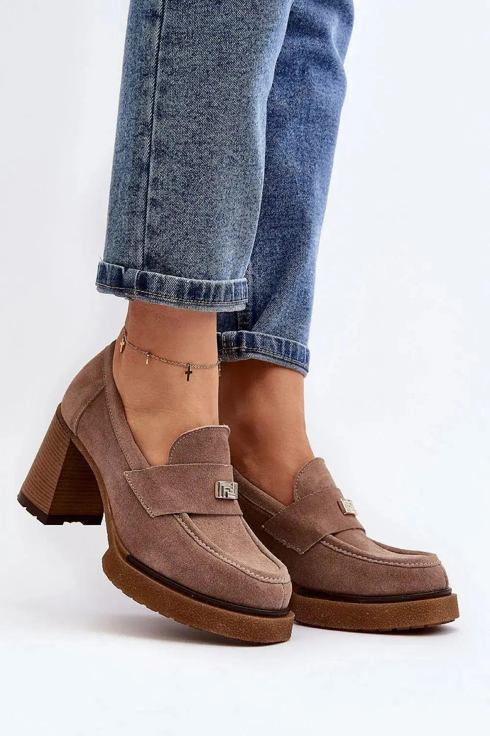 Heeled low shoes model 192295 Step in style Adomoo