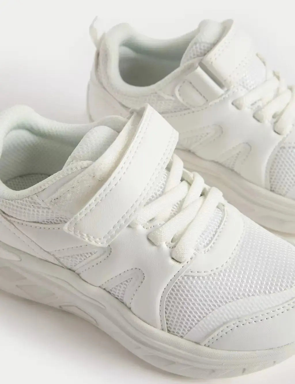 Kids' Freshfeet™ Riptape Trainers (4 Small - 1½ Large)  Adomoo