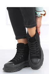 Sneakers model 163009 Inello  Adomoo