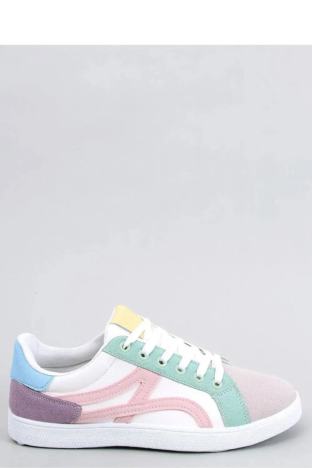 Sneakers model 176143 Inello  Adomoo