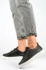 Sneakers model 193736 PRIMO  Adomoo