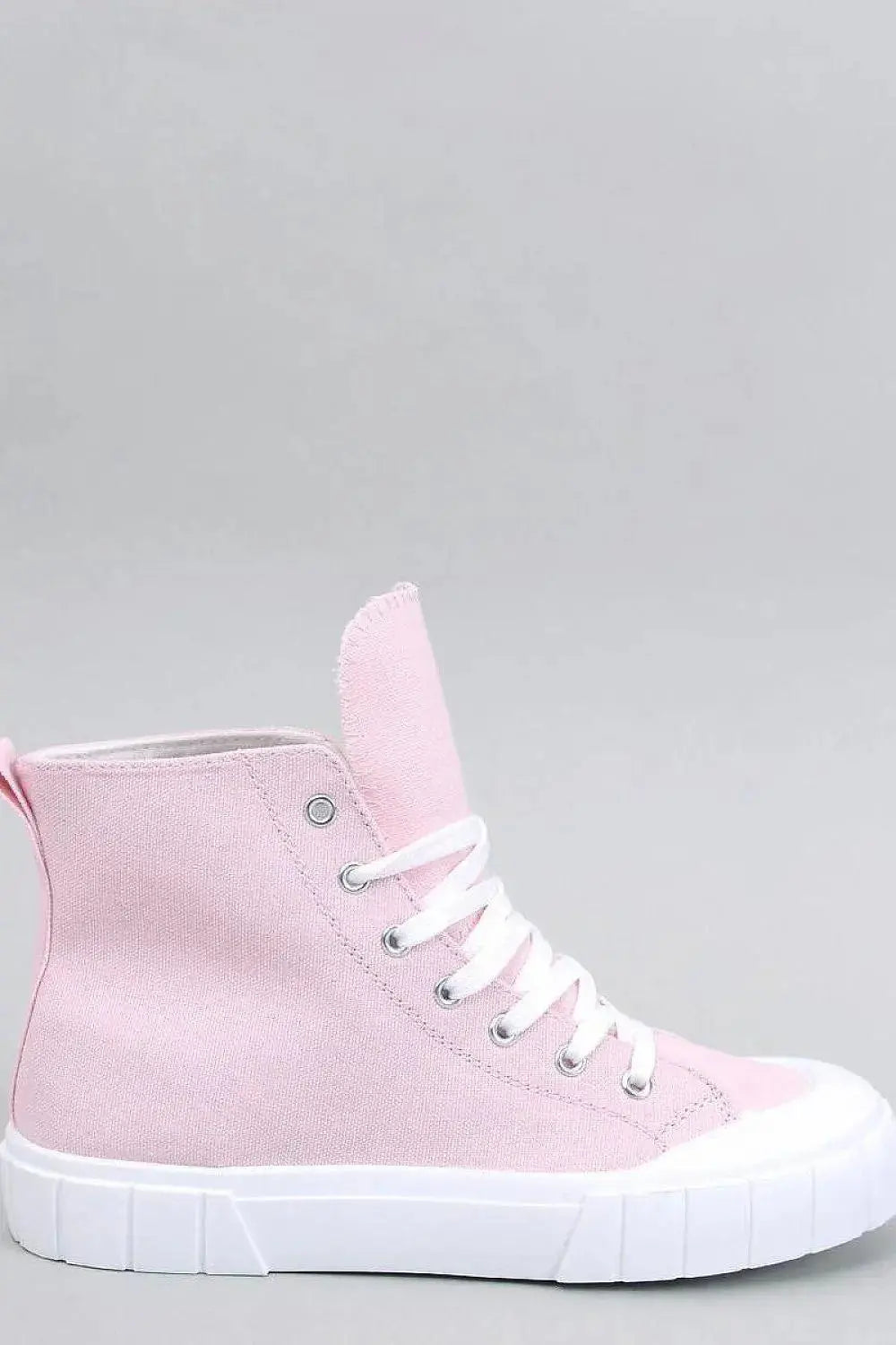 Sneakers model 195526 Inello  Adomoo