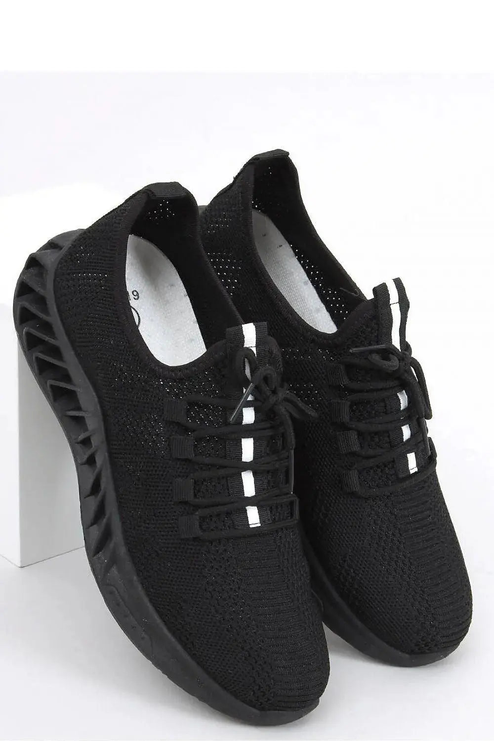 Sport Shoes model 162981 Inello  Adomoo