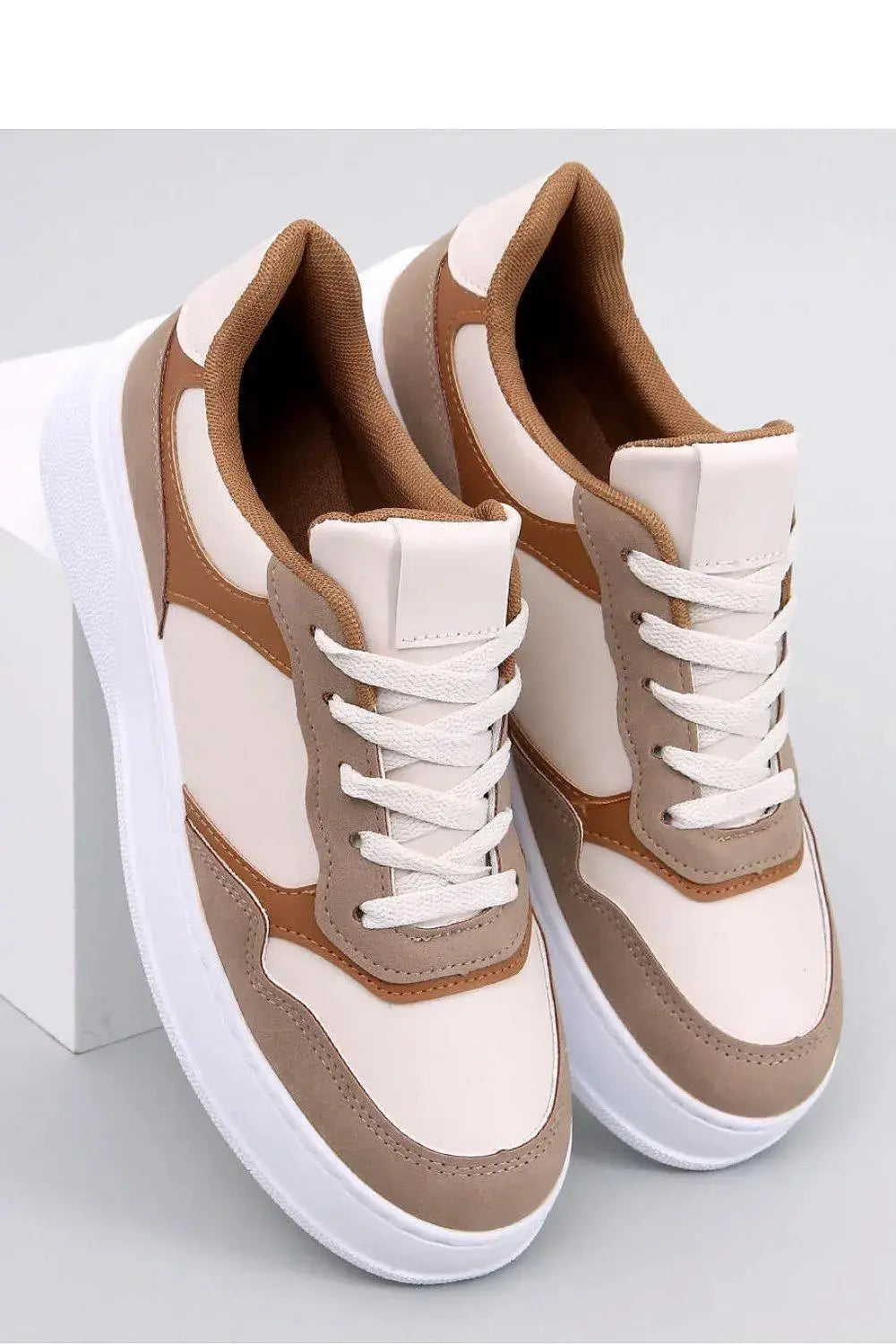 Sport Shoes model 184236 Inello  Adomoo