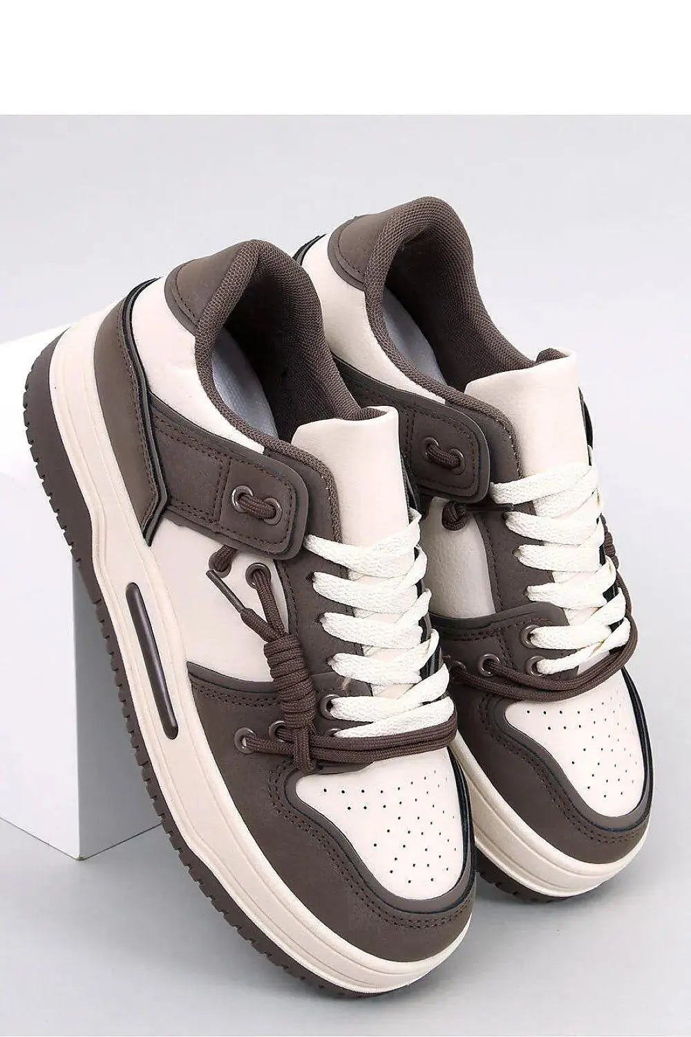 Sport Shoes model 184357 Inello  Adomoo