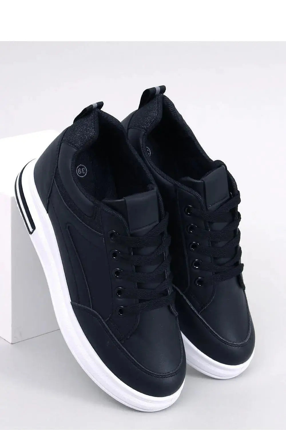 Sport Shoes model 184363 Inello  Adomoo