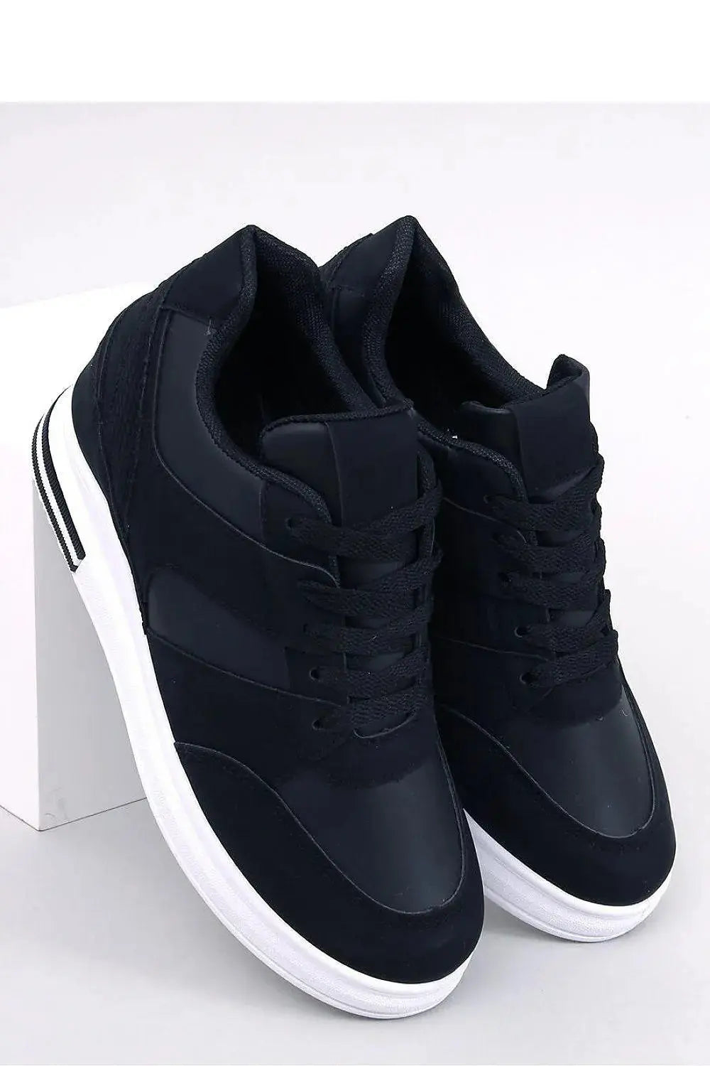 Sport Shoes model 184567 Inello  Adomoo