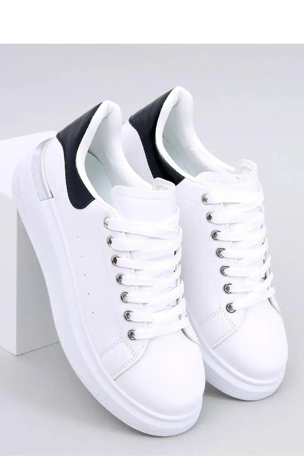 Sport Shoes model 193458 Inello  Adomoo