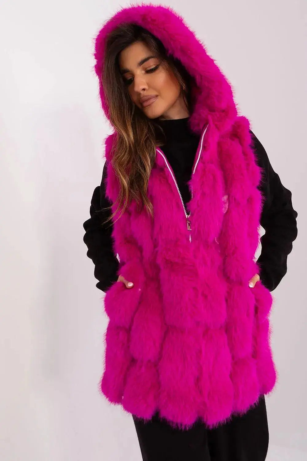 A.T fur polyester vest  Adomoo