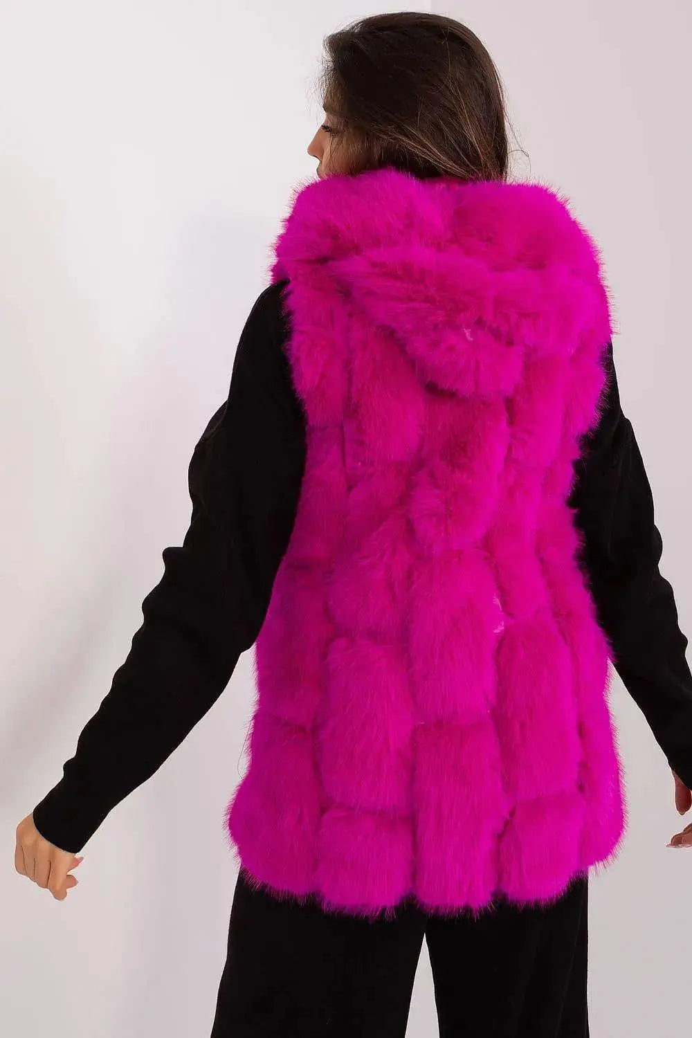 A.T fur polyester vest  Adomoo