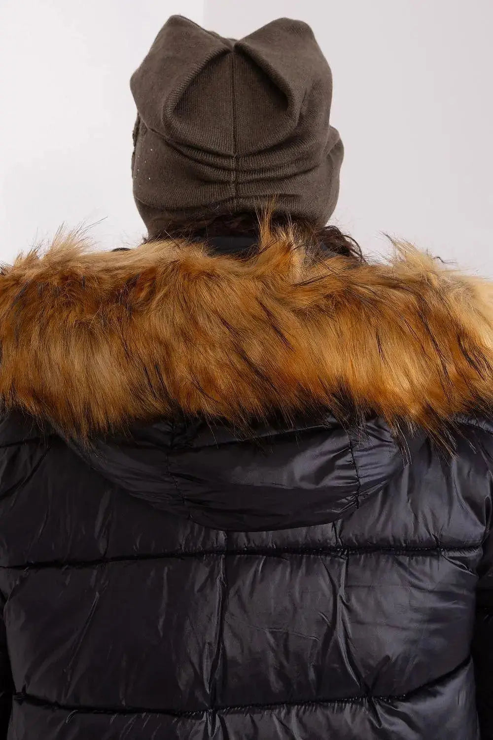 AT Cap model 191109  Adomoo