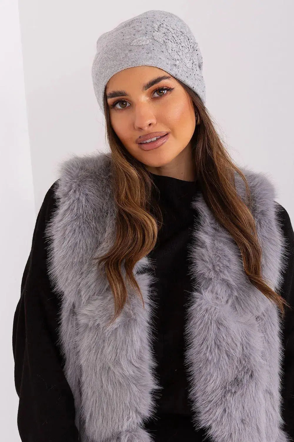 AT Cap model 191109  Adomoo