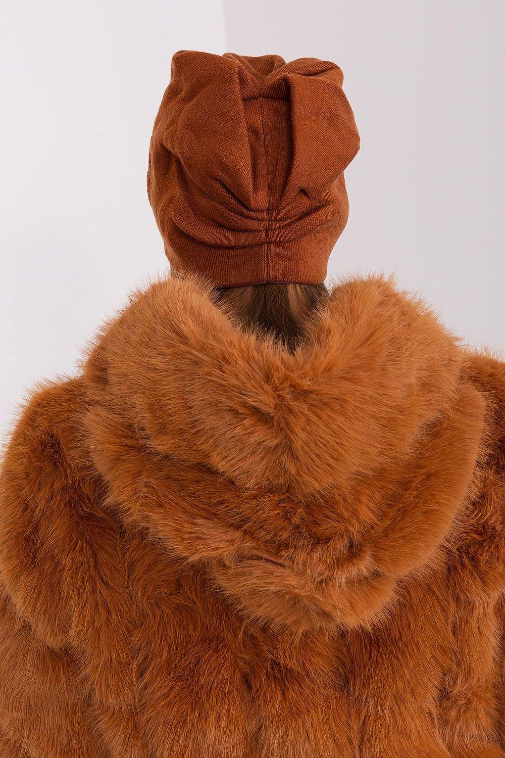 AT Cap model 191109  Adomoo