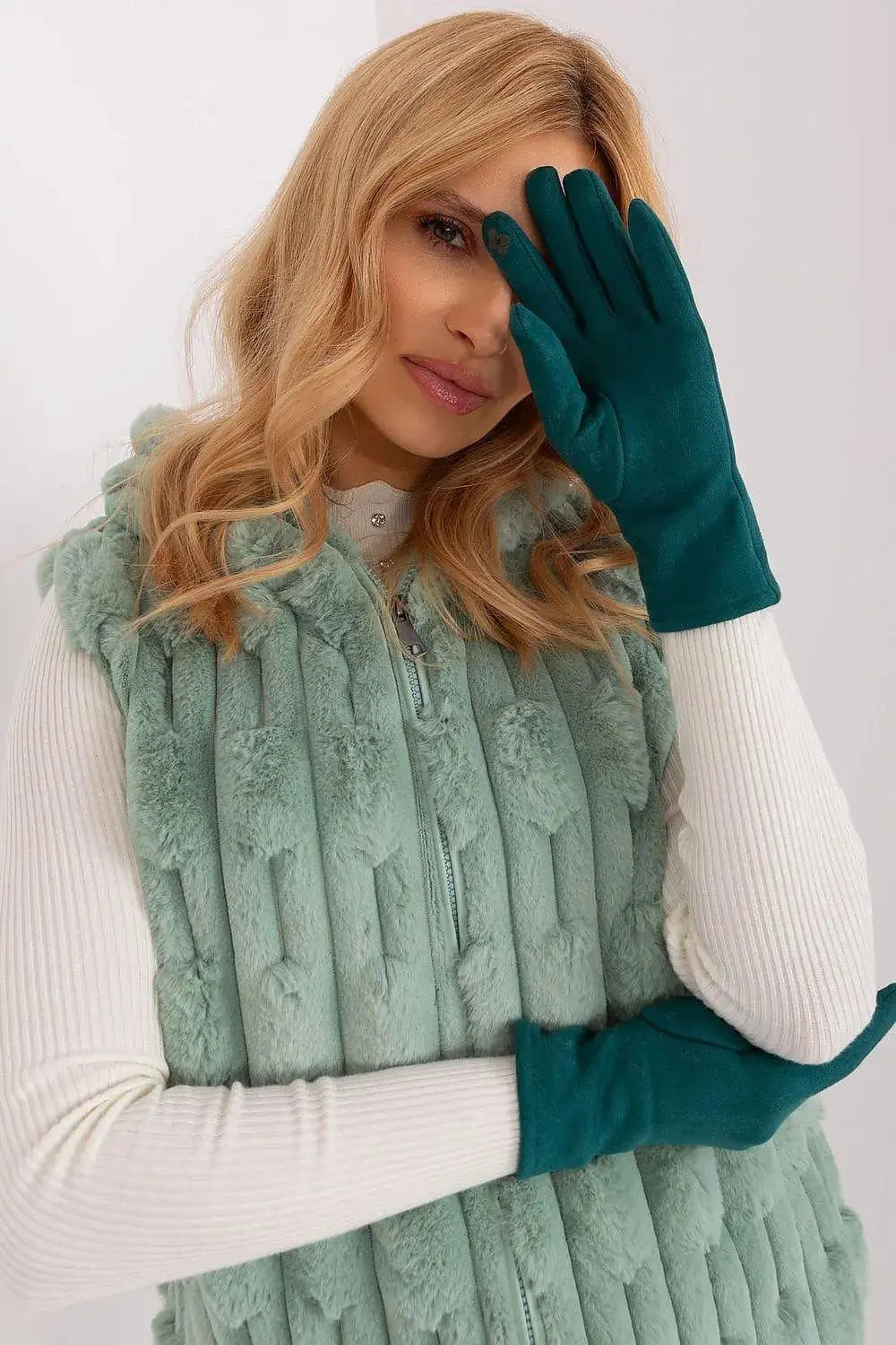 AT Sleek Insulated Gloves with Embroidered Touchscreen Access  Adomoo