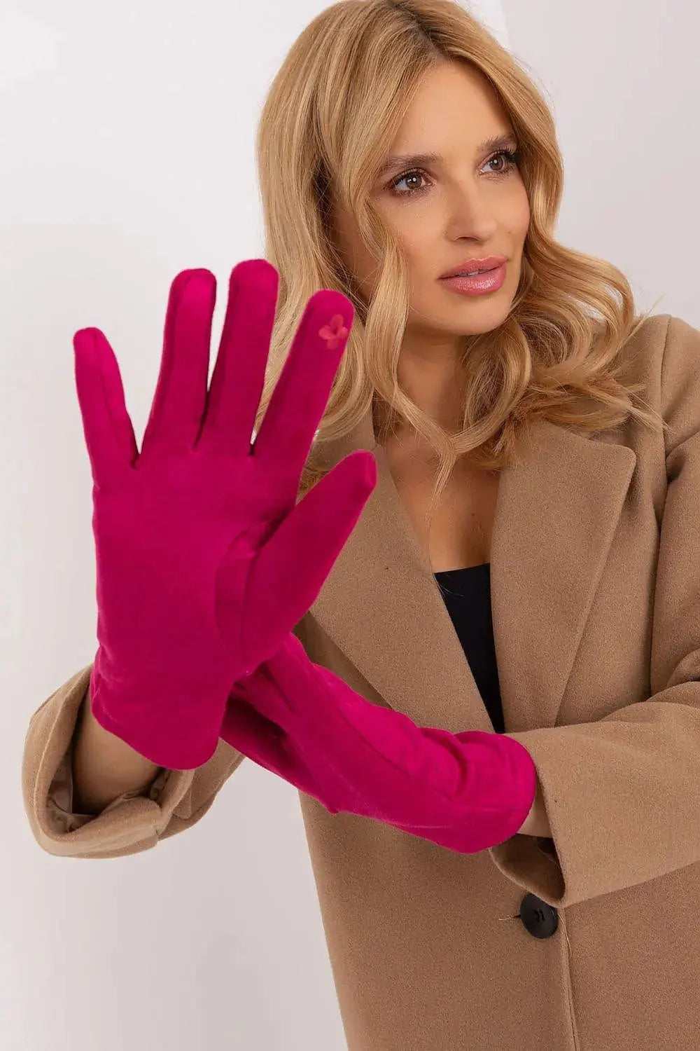AT Sleek Insulated Gloves with Embroidered Touchscreen Access  Adomoo