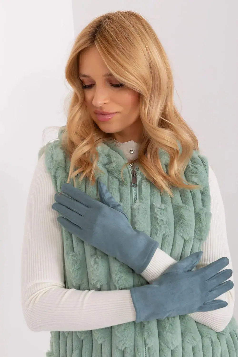 AT Sleek Insulated Gloves with Embroidered Touchscreen Access  Adomoo