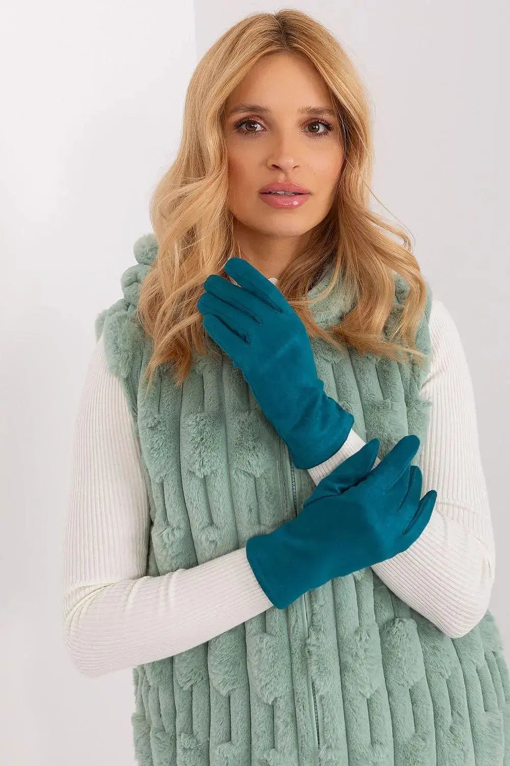 AT Sleek Insulated Gloves with Embroidered Touchscreen Access  Adomoo
