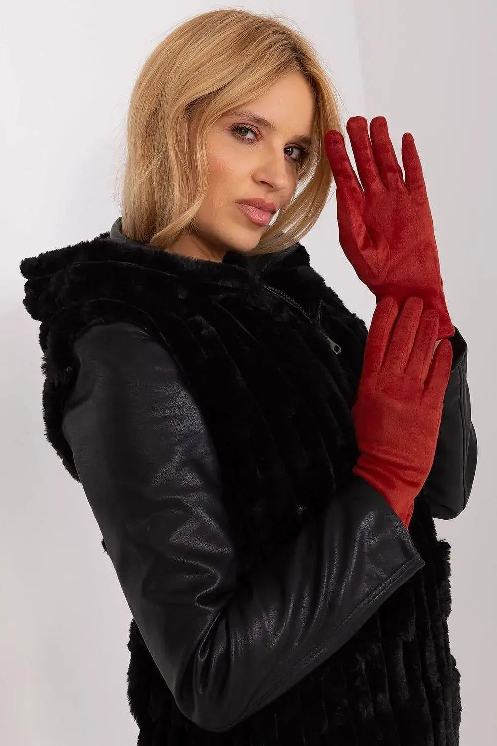 AT Sleek Insulated Gloves with Embroidered Touchscreen Access  Adomoo