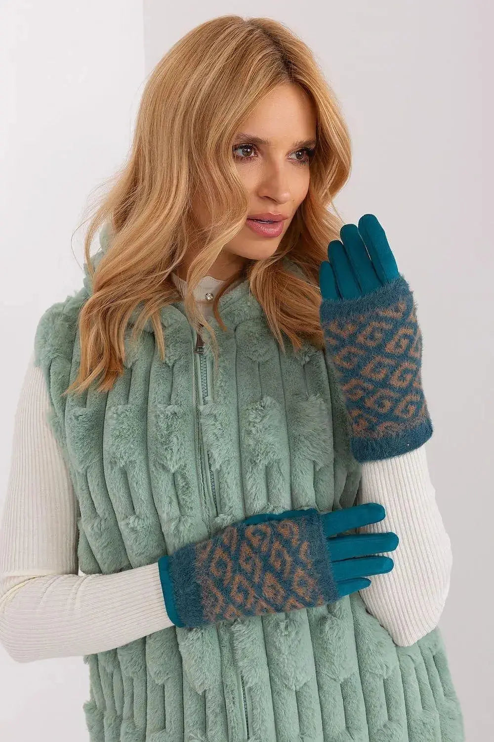 AT Women's Smooth Touchscreen Gloves with Removable Knit Lining  Adomoo