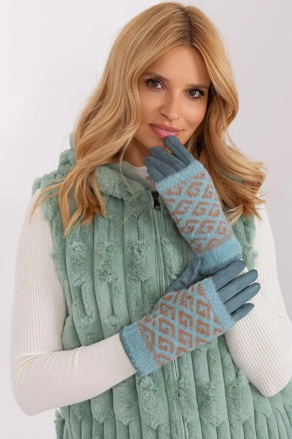 AT Women's Smooth Touchscreen Gloves with Removable Knit Lining  Adomoo