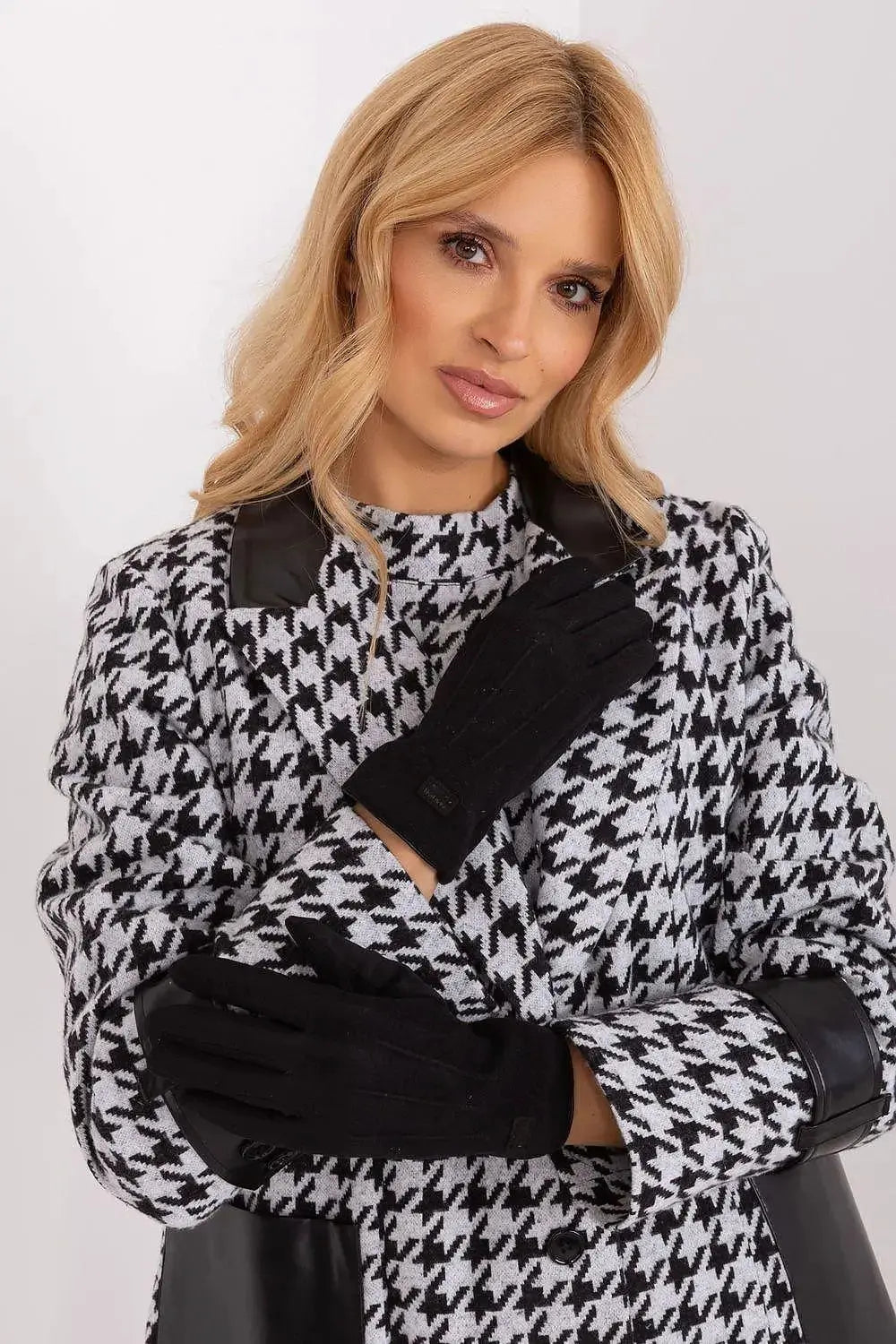 Women's Stylish Gloves with Smooth Finish, Wrist Patch & Phone Access  Adomoo