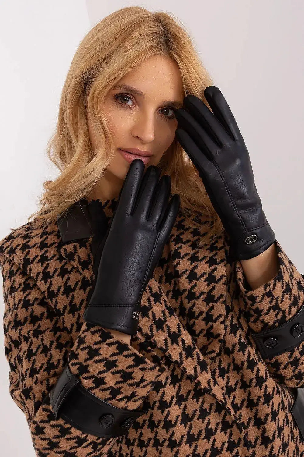 AT Gloves Model 191103 – Elegant Women's Insulated Touchscreen Gloves  Adomoo