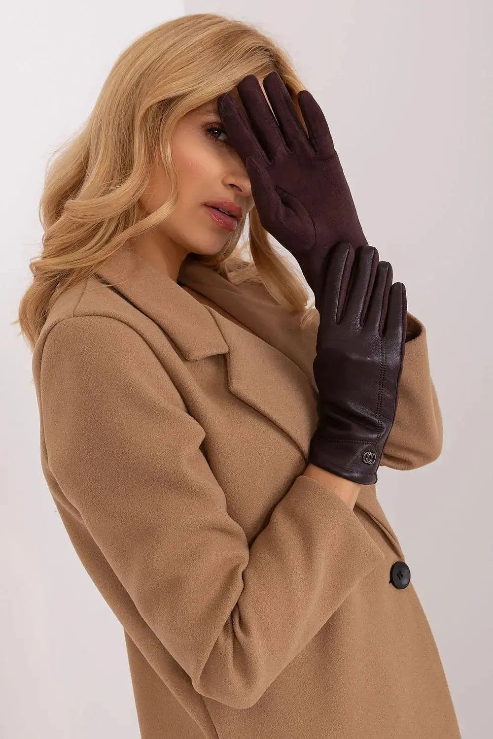 AT Gloves Model 191103 – Elegant Women's Insulated Touchscreen Gloves  Adomoo