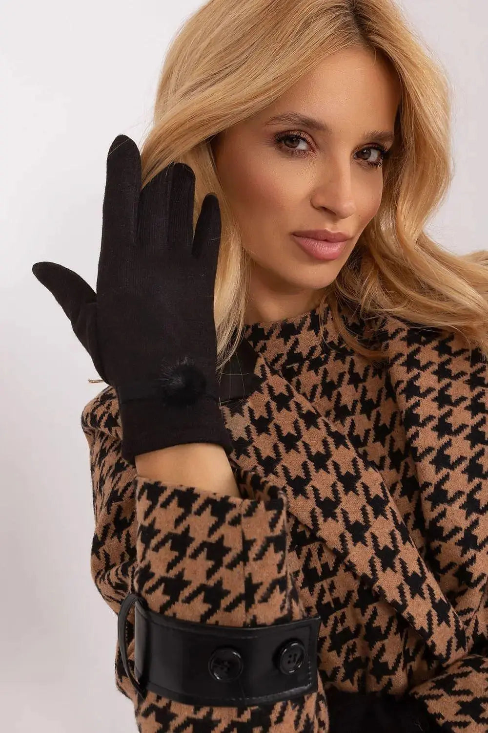 AT Gloves model 191104  Adomoo