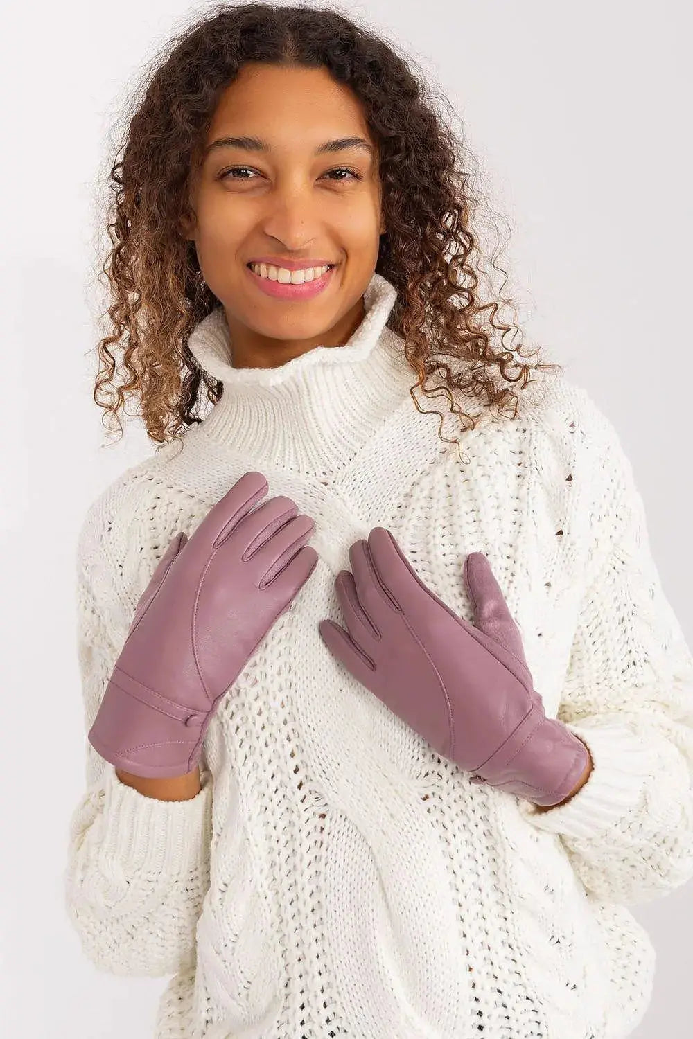 AT Gloves Model 191350 – Durable Grip, Everyday Protection  Adomoo