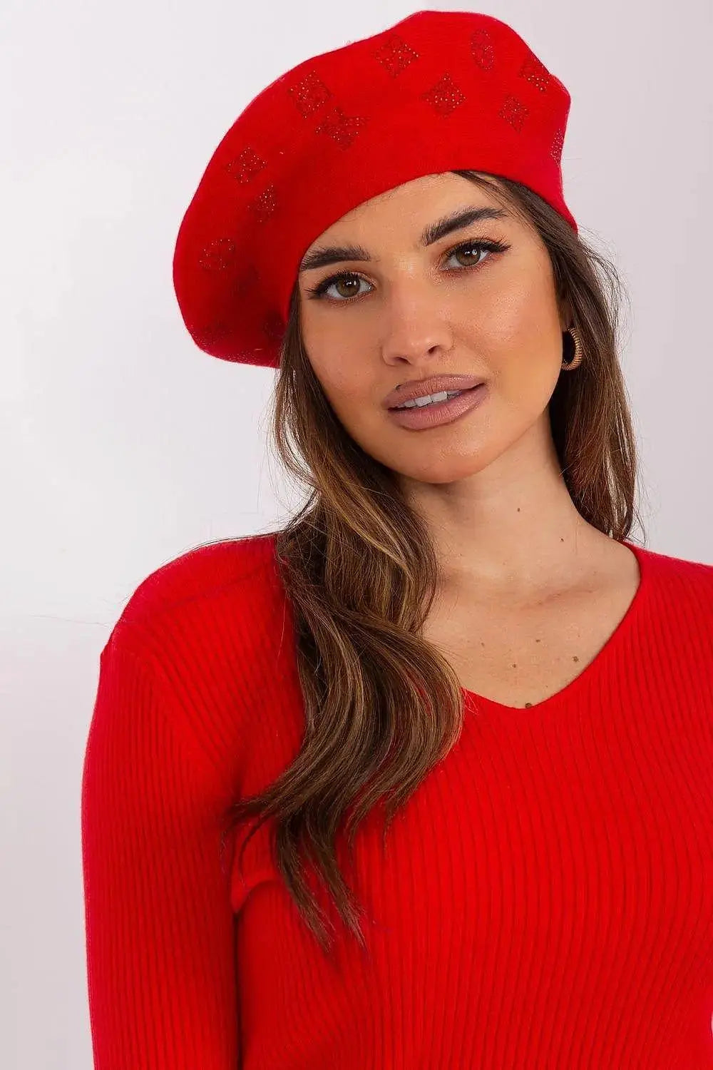 AT Knitted beret with interesting rhinestone application.  Adomoo