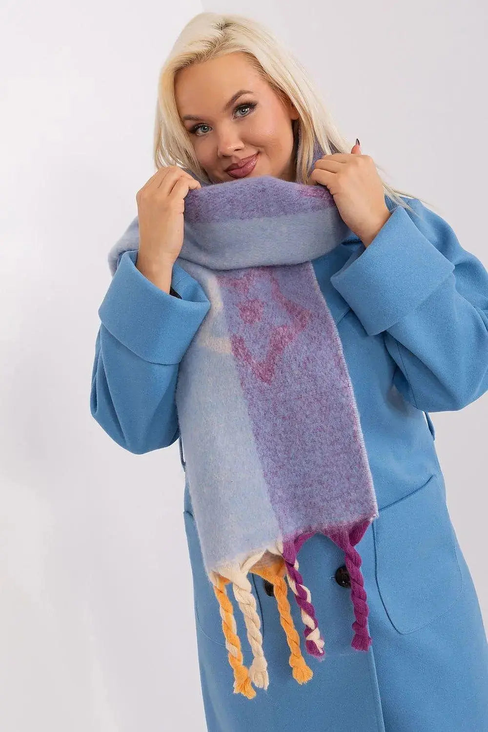 Decorative Stripe Scarf – Soft, Stylish & Cold-Weather Ready  Adomoo