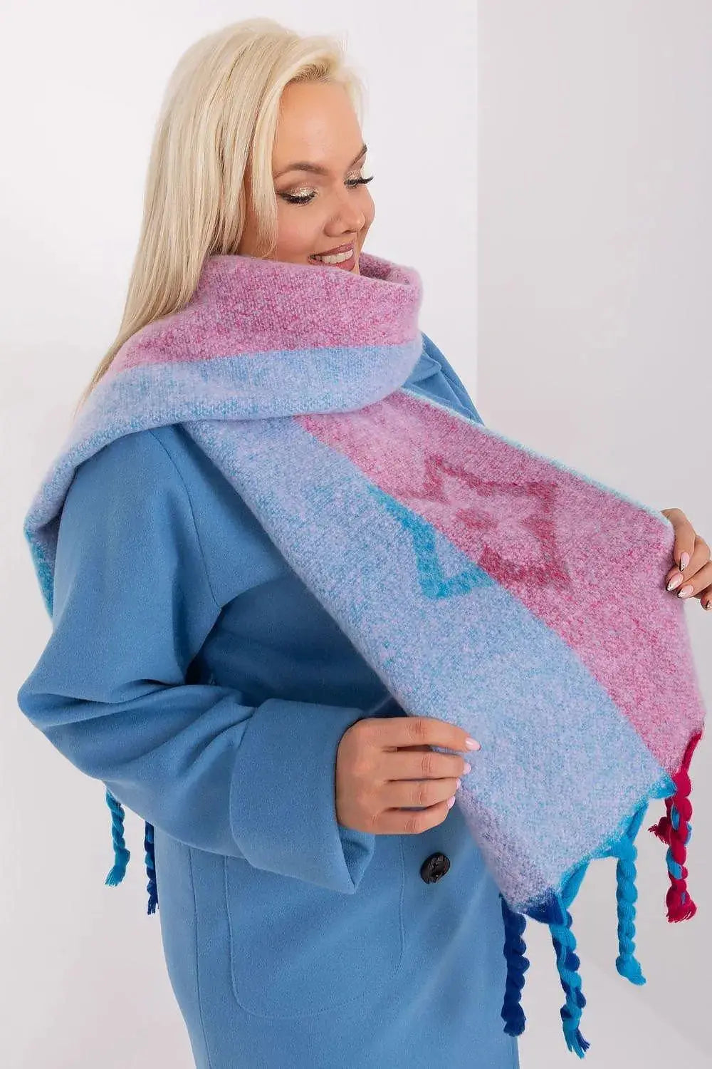 Decorative Stripe Scarf – Soft, Stylish & Cold-Weather Ready  Adomoo