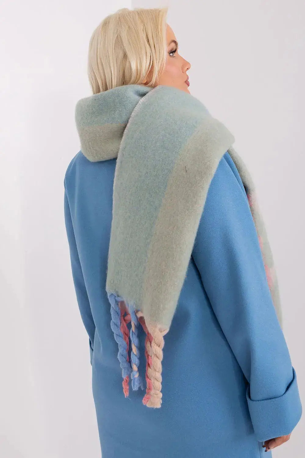 Decorative Stripe Scarf – Soft, Stylish & Cold-Weather Ready  Adomoo