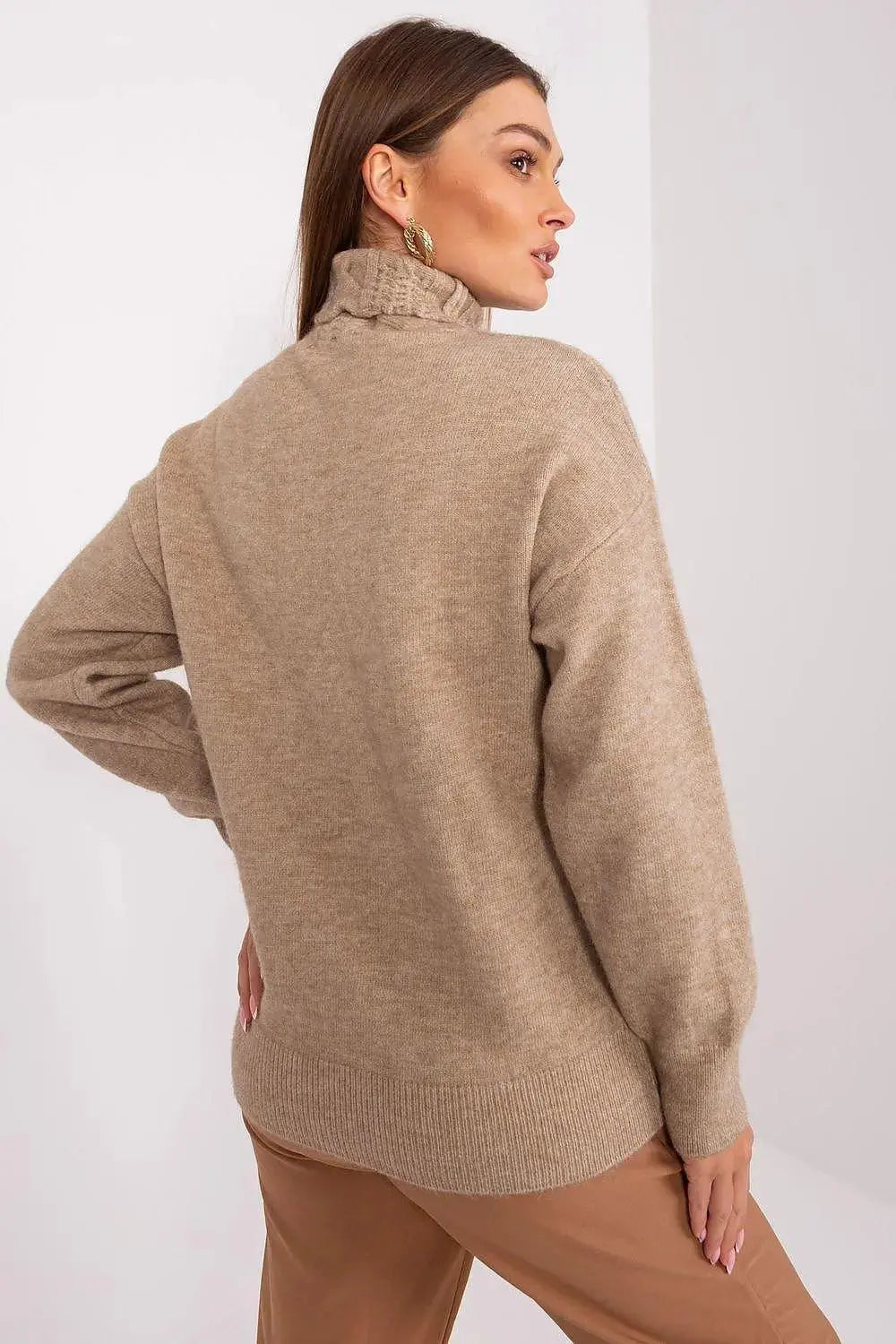AT high-quality acrylic turtleneck sweater  Adomoo