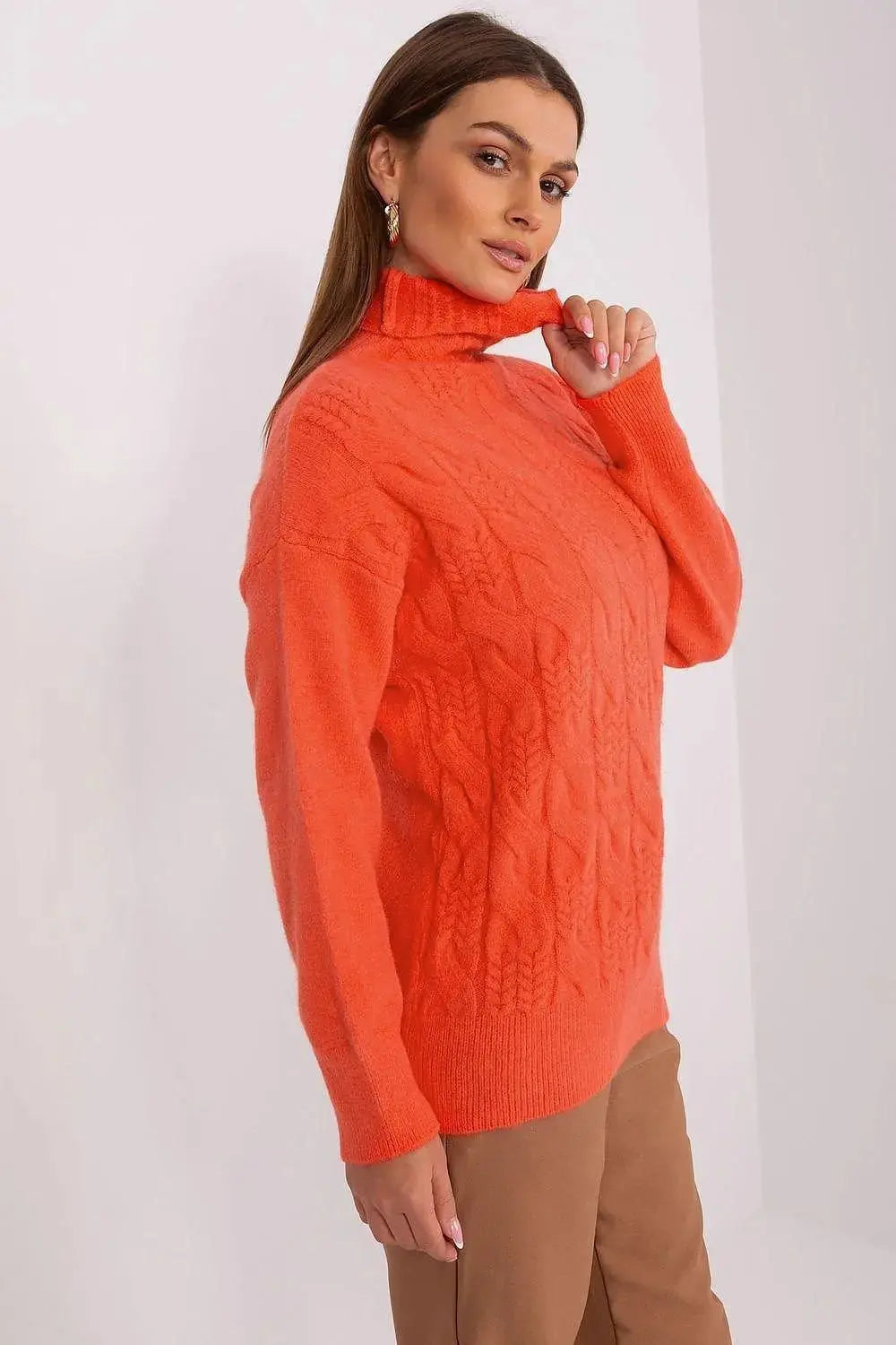AT high-quality acrylic turtleneck sweater  Adomoo