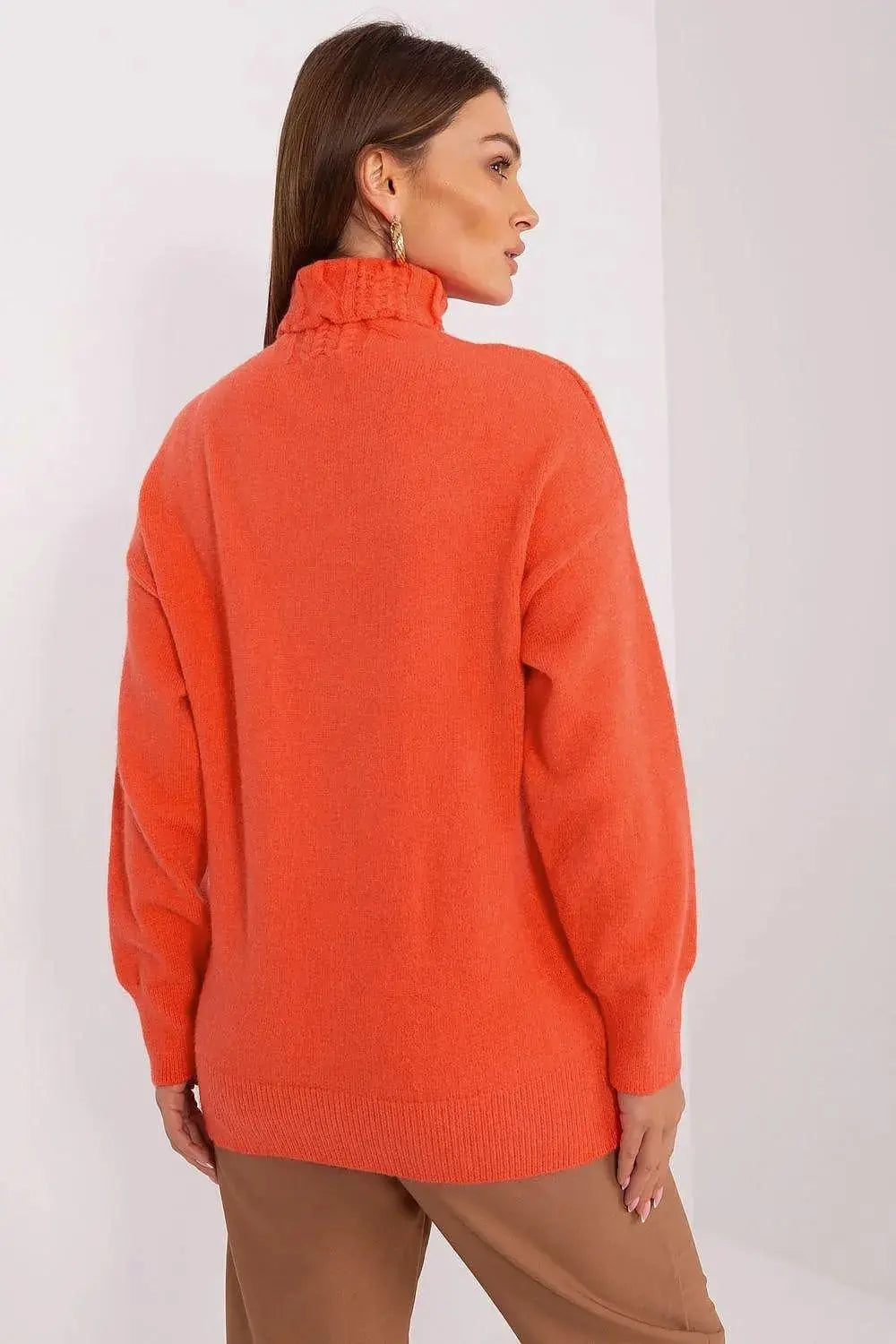 AT high-quality acrylic turtleneck sweater  Adomoo