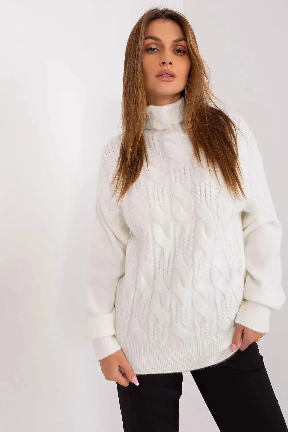 AT high-quality acrylic turtleneck sweater  Adomoo