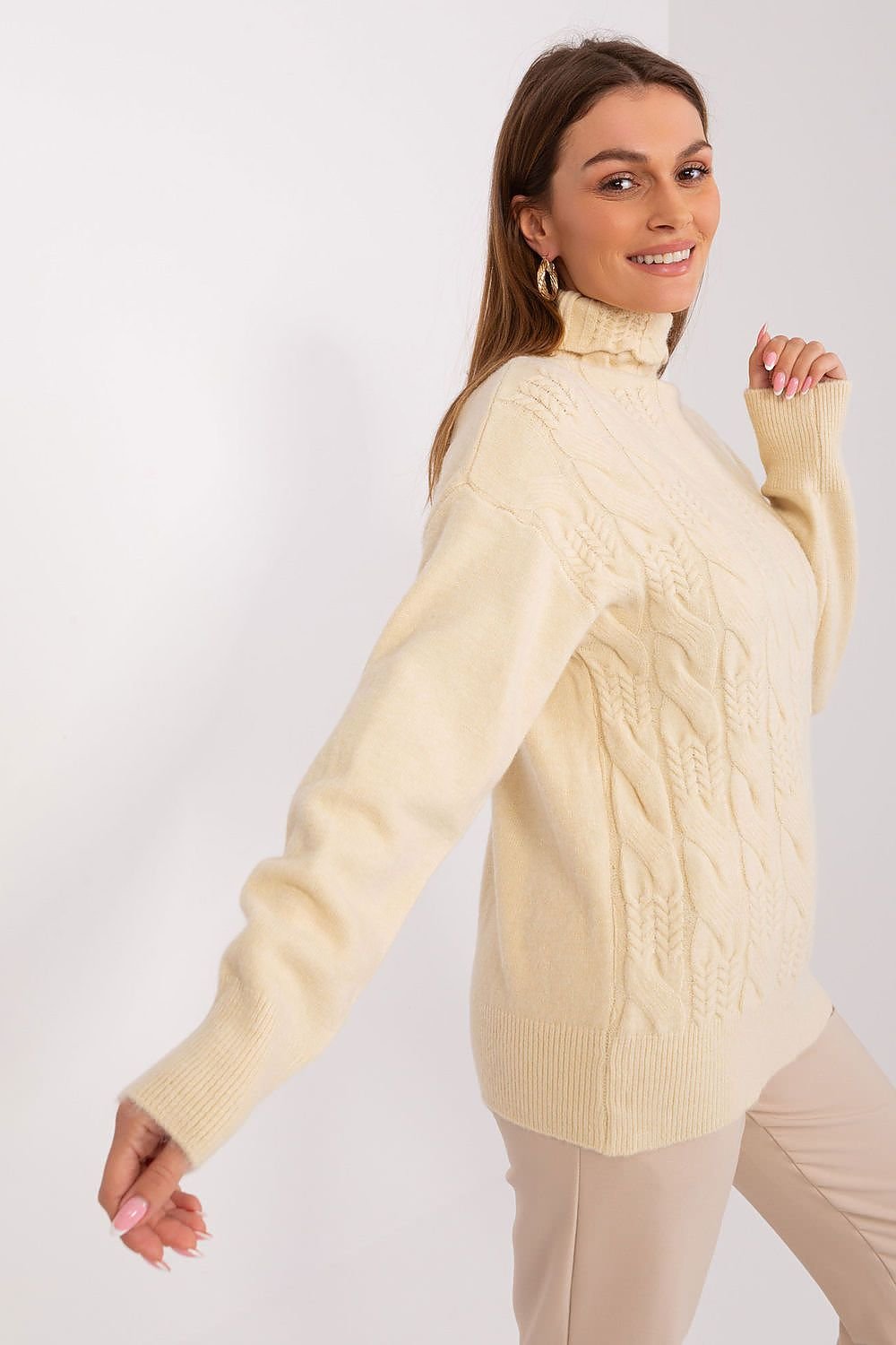 AT high-quality acrylic turtleneck sweater  Adomoo