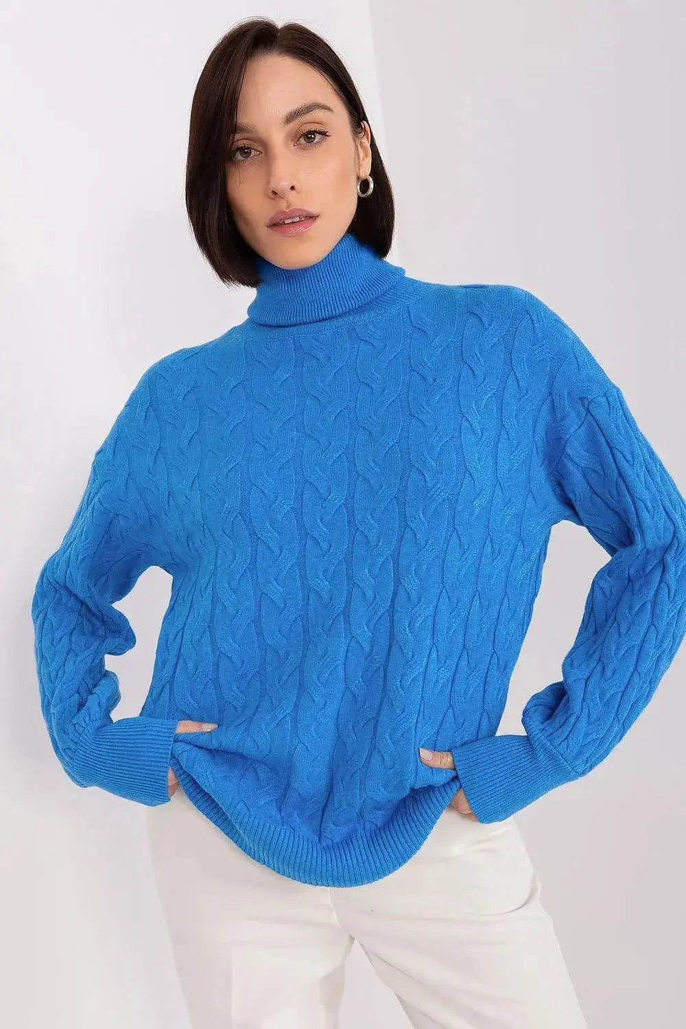 AT long sleeve turtleneck sweater  Adomoo