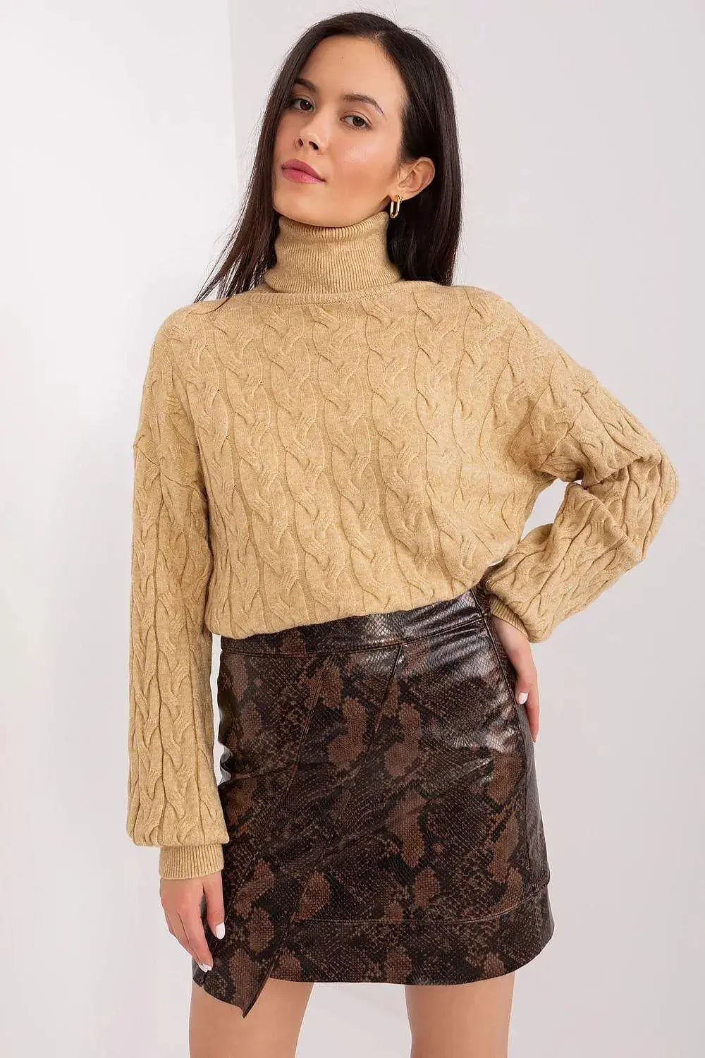 AT long sleeve turtleneck sweater  Adomoo