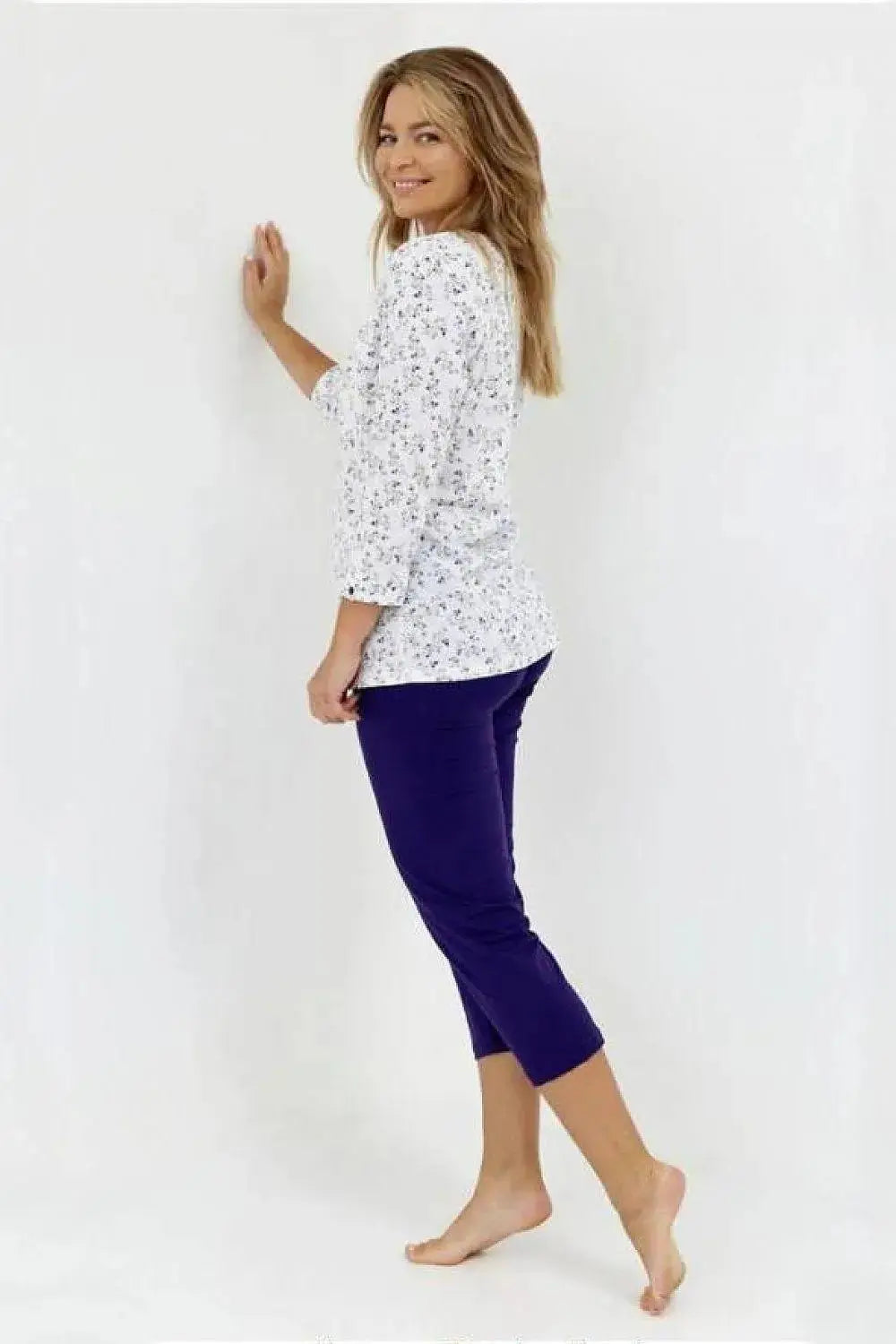 Cana womens v neckline with buttons pajama  Adomoo