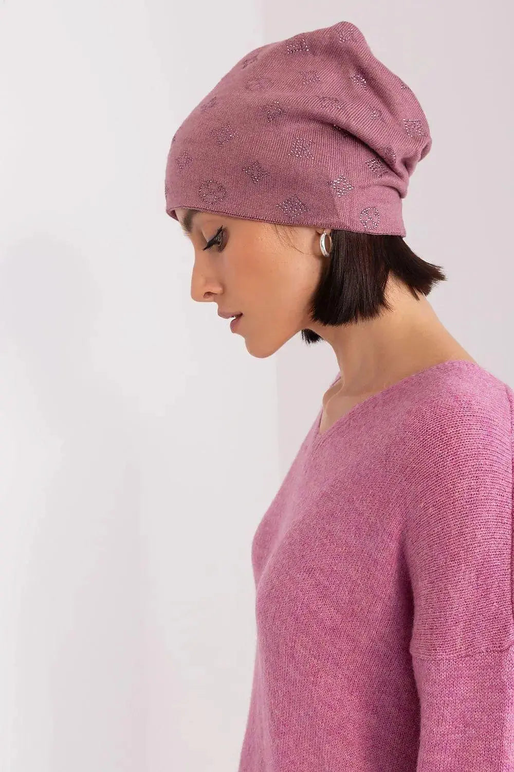 Women's Winter Beanie – Warm Cashmere Blend with Rhinestone Detail  Adomoo