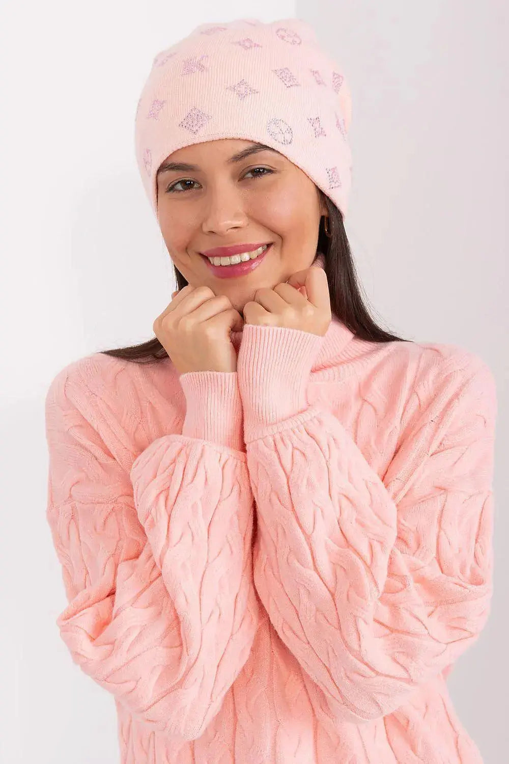 Women's Winter Beanie – Warm Cashmere Blend with Rhinestone Detail  Adomoo
