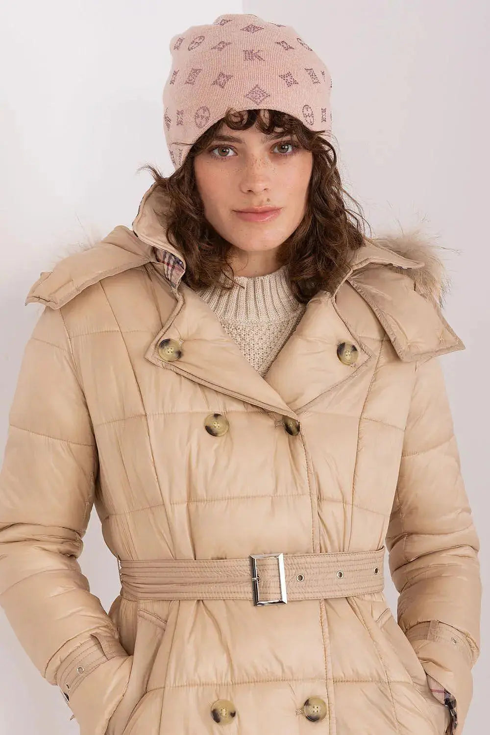 Women's Winter Beanie – Warm Cashmere Blend with Rhinestone Detail  Adomoo