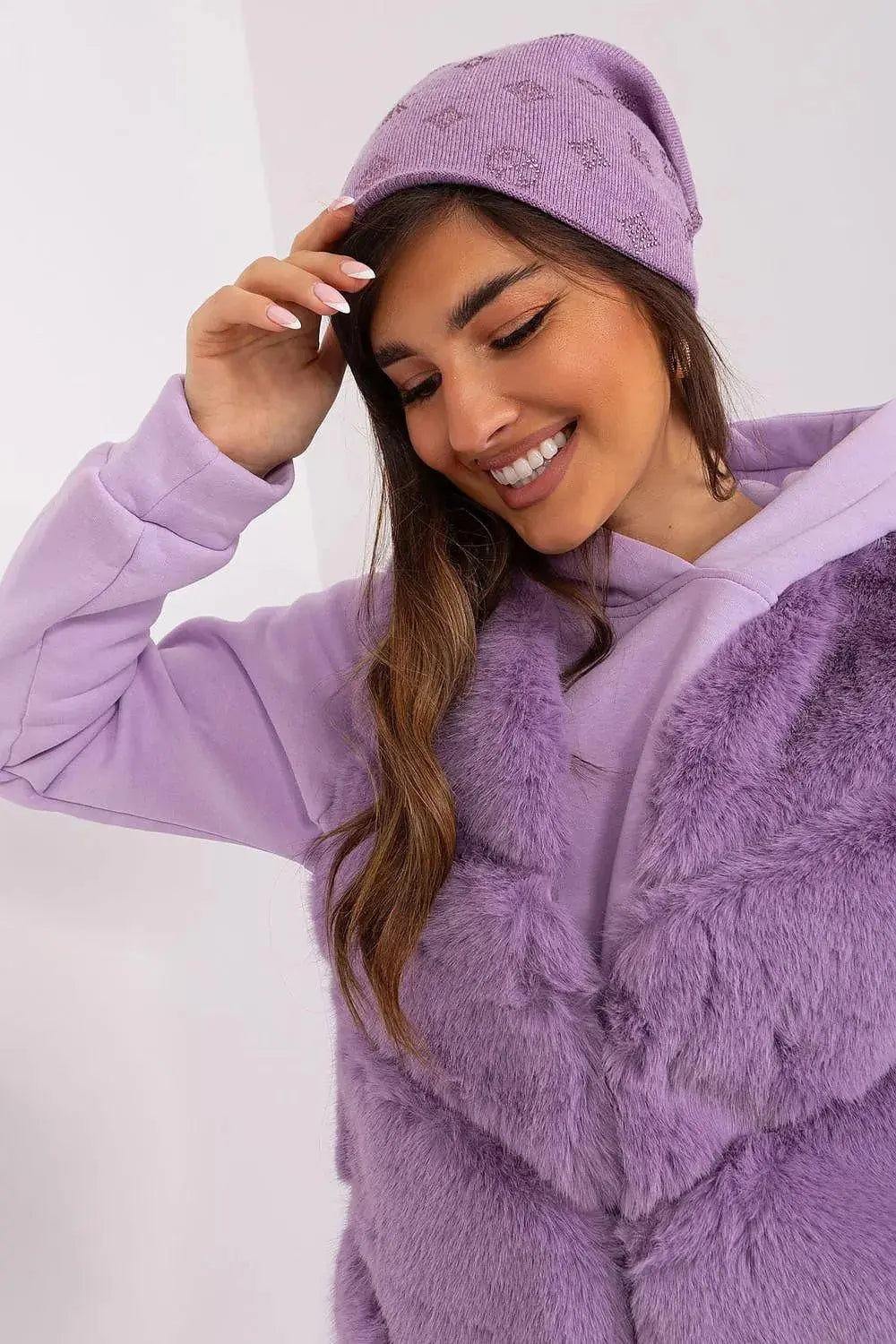 Women's Winter Beanie – Warm Cashmere Blend with Rhinestone Detail  Adomoo