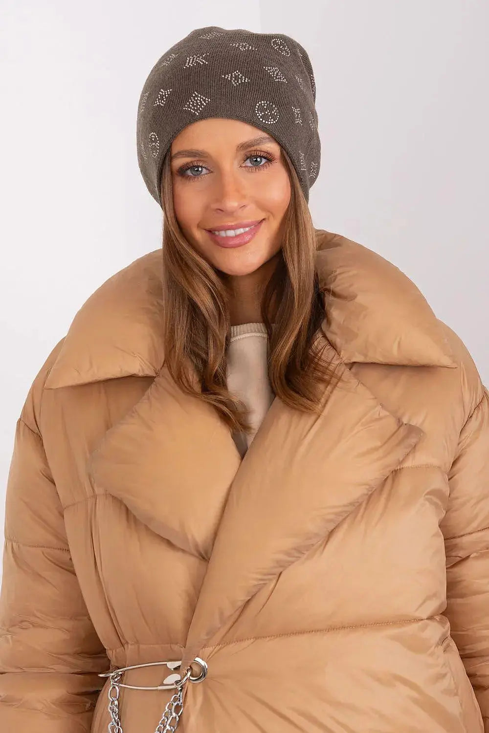 Women's Winter Beanie – Warm Cashmere Blend with Rhinestone Detail  Adomoo