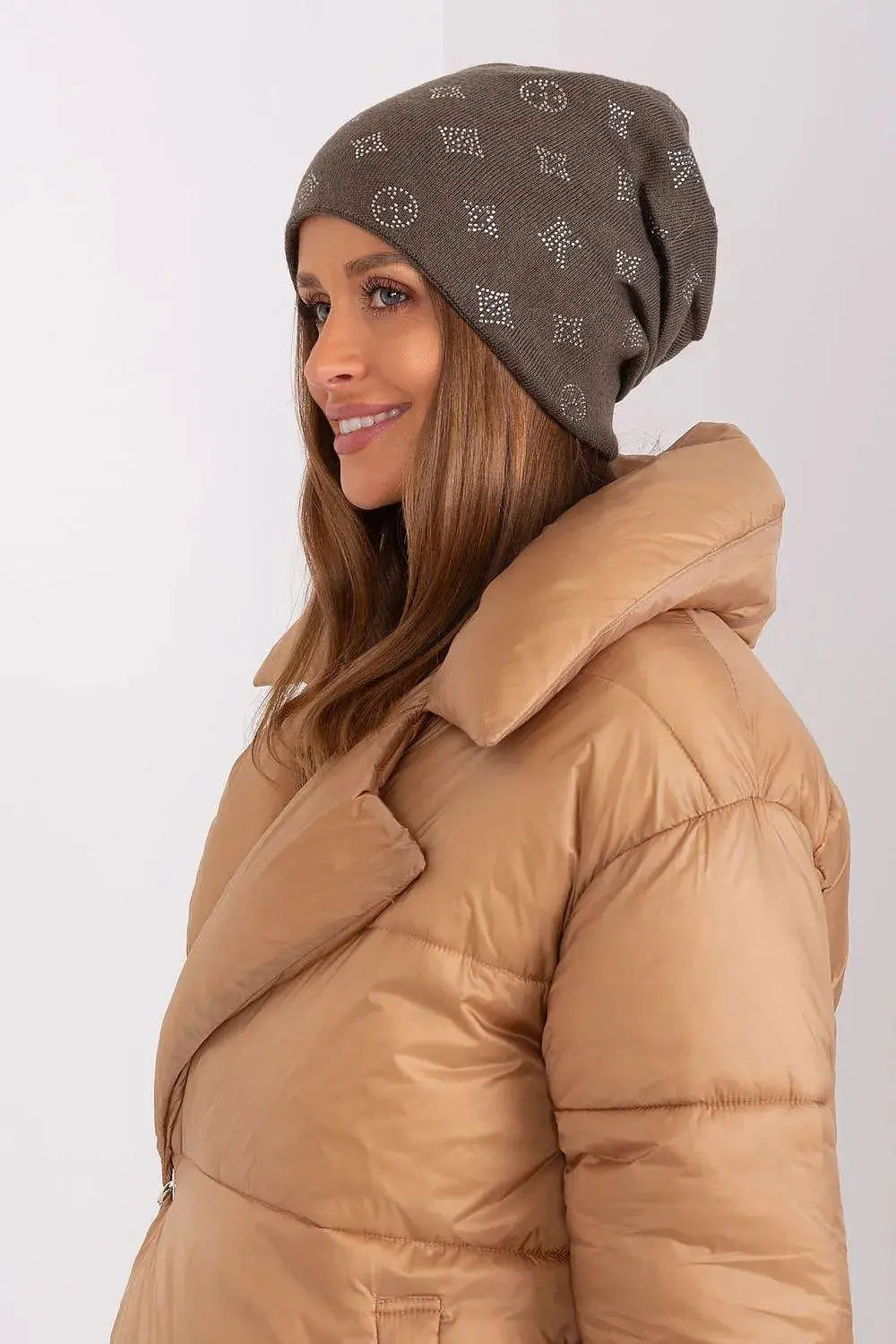 Women's Winter Beanie – Warm Cashmere Blend with Rhinestone Detail  Adomoo