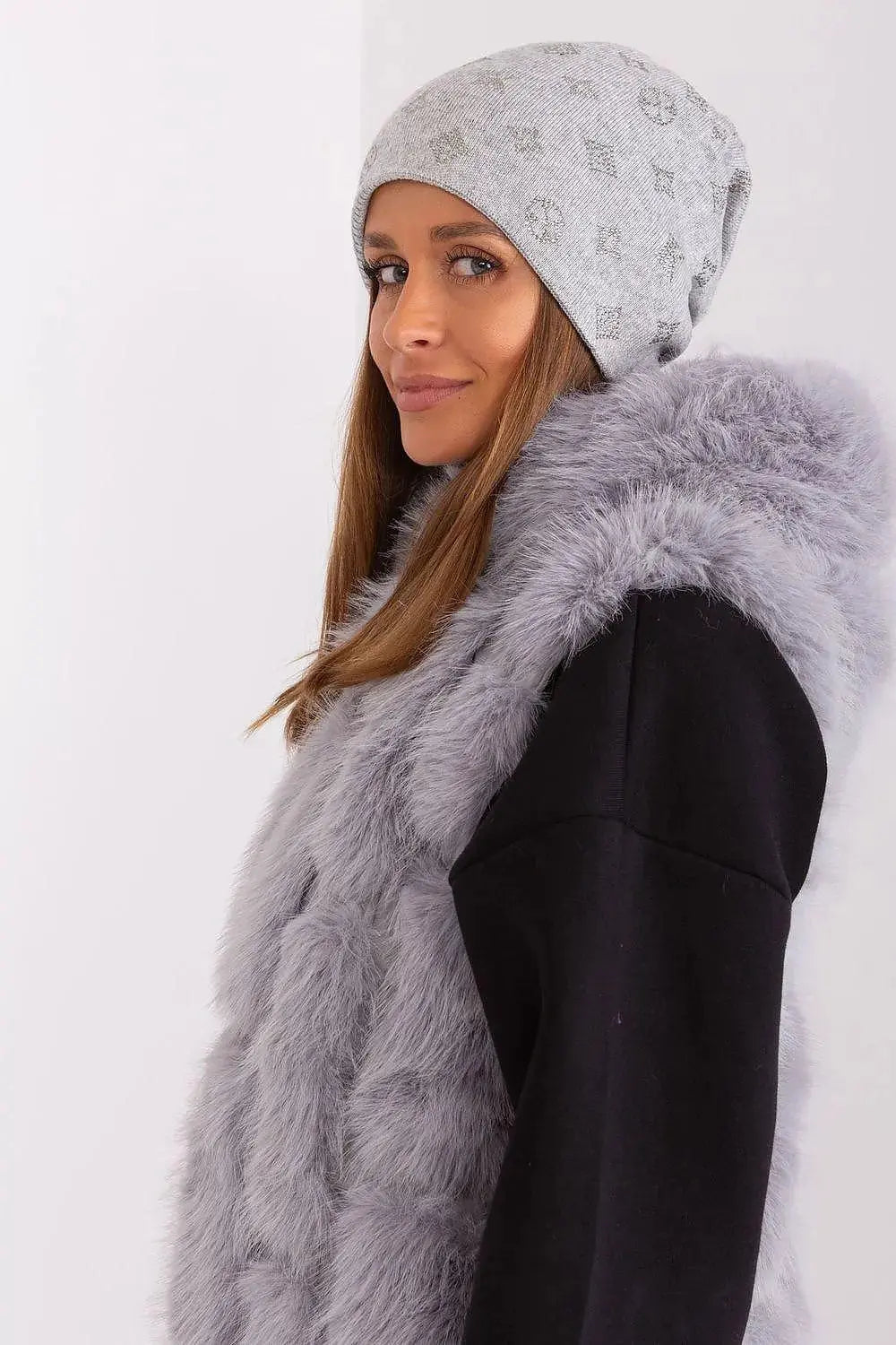 Women's Winter Beanie – Warm Cashmere Blend with Rhinestone Detail  Adomoo