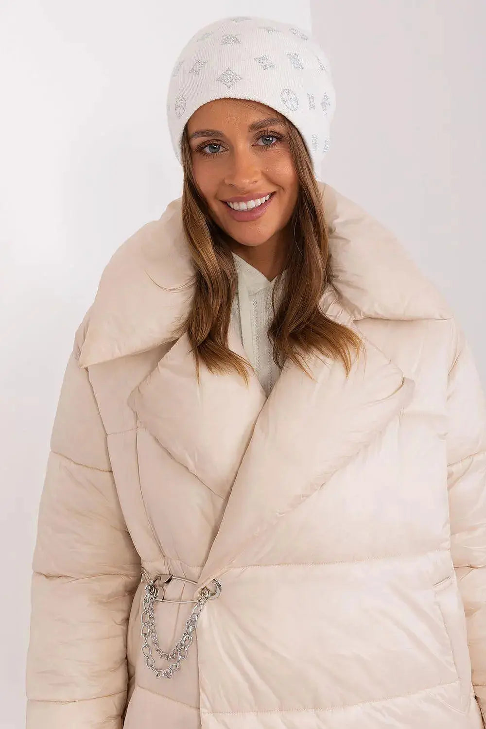 Women's Winter Beanie – Warm Cashmere Blend with Rhinestone Detail  Adomoo